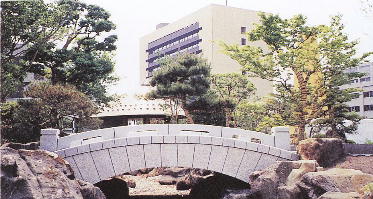 山形市　文翔館（旧県庁）庭園